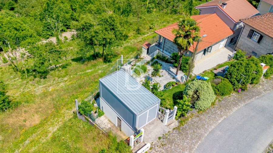 Moradia T2 para Venda em Olo e Canadelo Foto 30