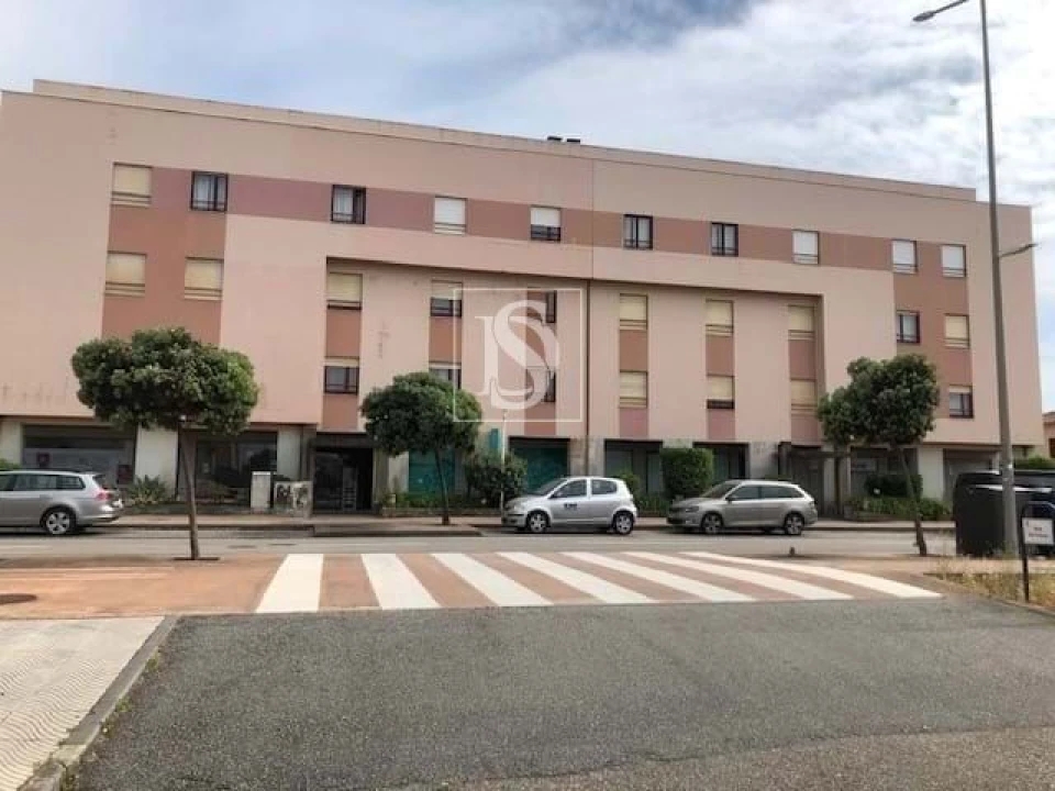 Garagem para Venda em Esmoriz Foto 1