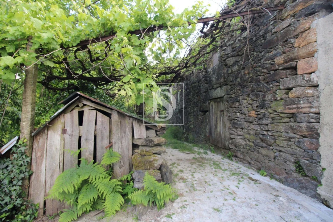 Moradia T2 para Venda em Rebordelo Foto 5