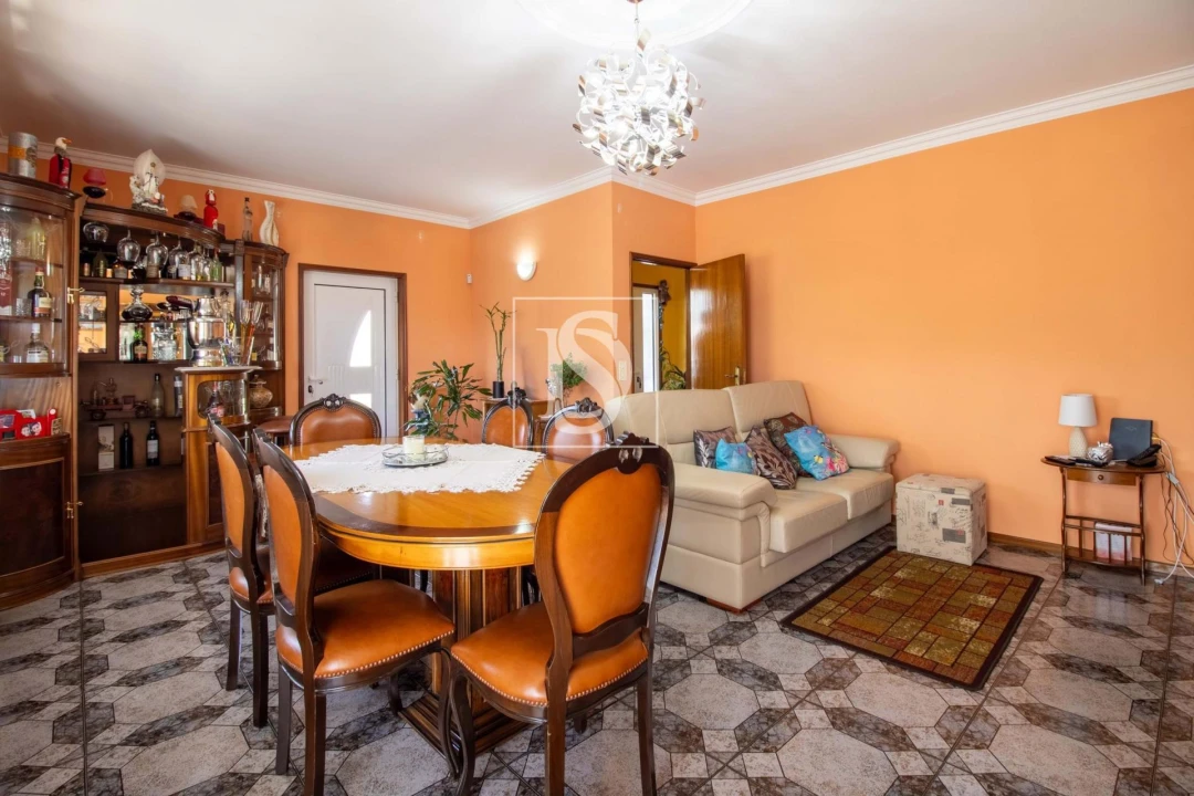 Moradia T4 para Venda em Teixeira e Teixeiró Foto 10