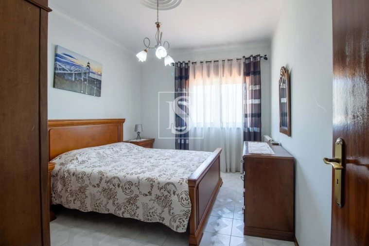 Moradia T4 para Venda em Teixeira e Teixeiró Foto 6