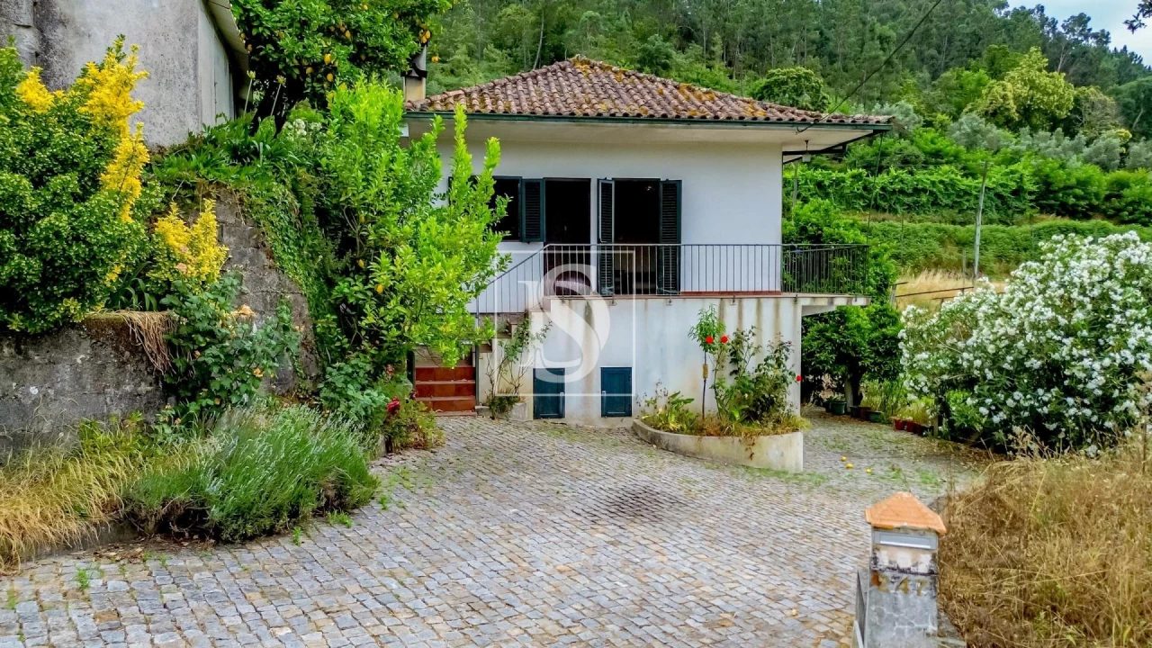 Moradia T3 para Venda em Vila Chã do Marão Foto 8