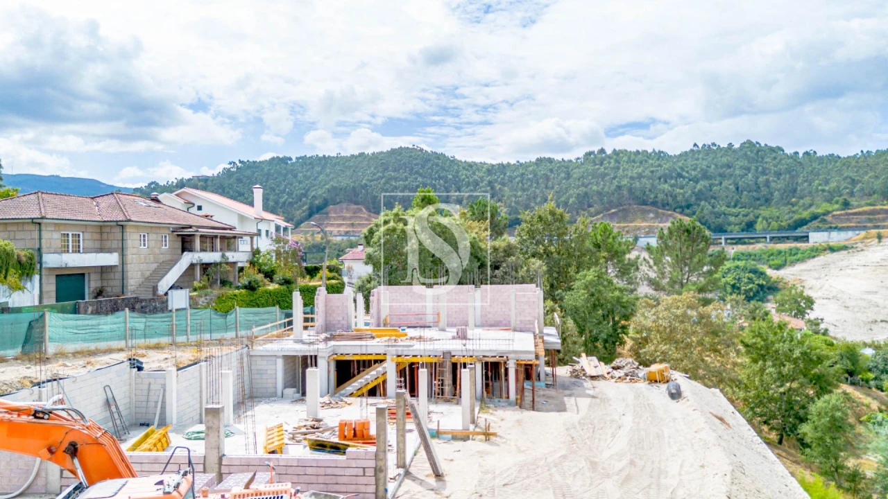 Moradia T3 para Venda em Amarante (São Gonçalo), Madalena, Cepelos e Gatão Foto 32