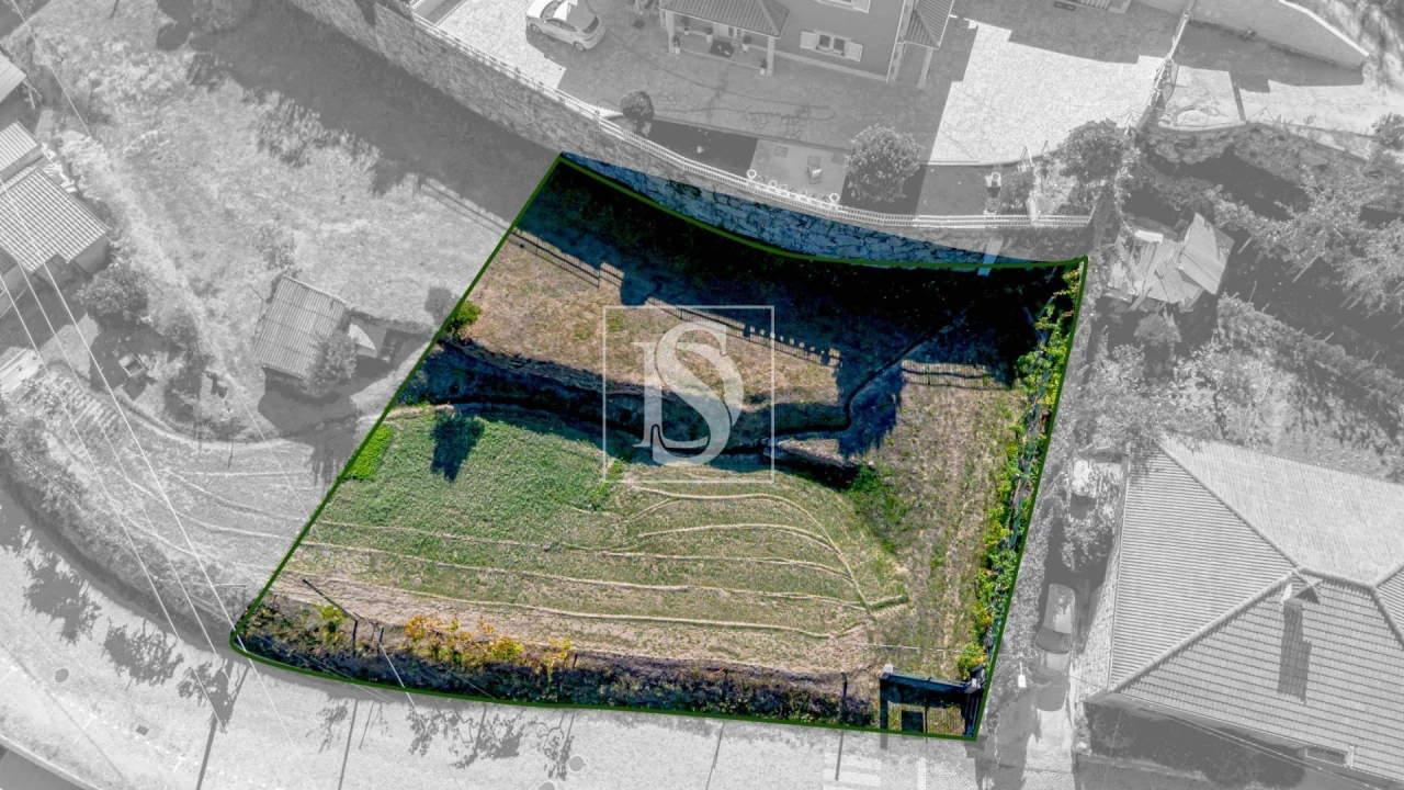 Terreno para Venda em Padronelo Foto 1