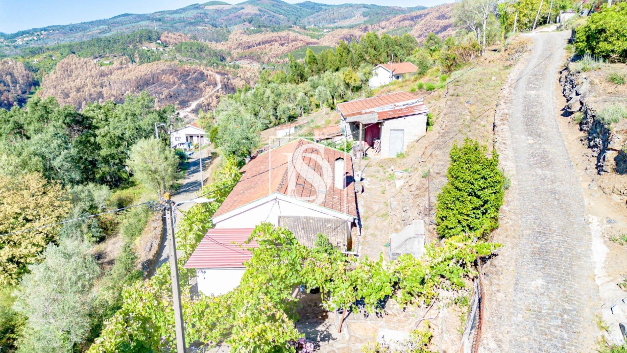 Moradia T2 para Venda em Rebordelo Foto 10