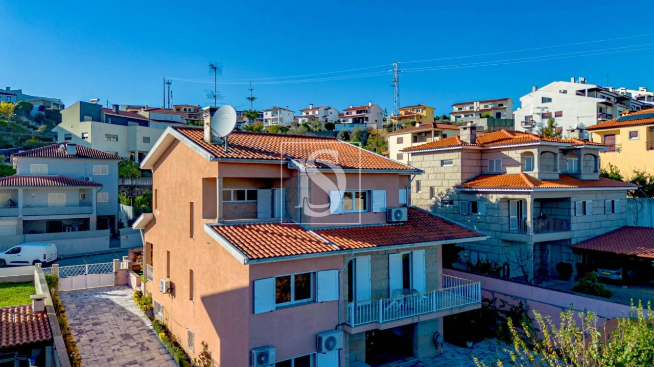 Moradia T4 para Venda em Amarante (São Gonçalo), Madalena, Cepelos e Gatão Foto 37