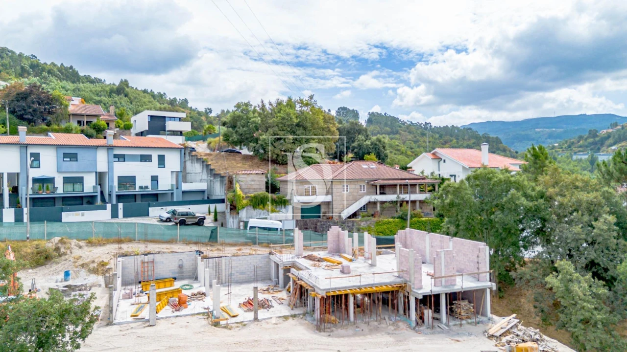 Moradia T3 para Venda em Amarante (São Gonçalo), Madalena, Cepelos e Gatão Foto 28