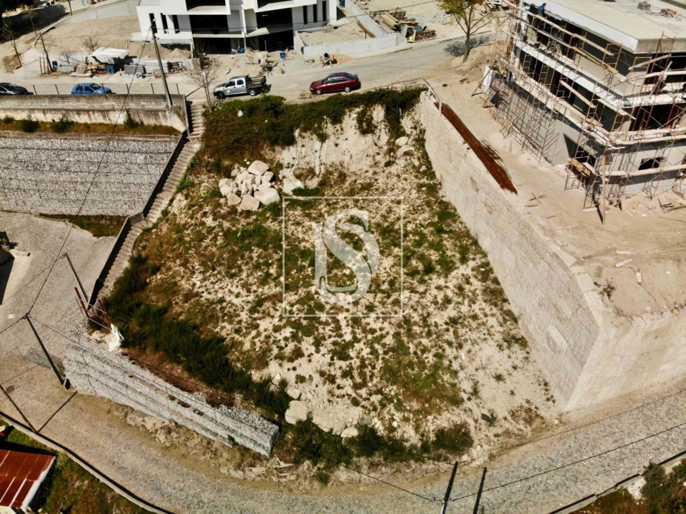 Terreno Agricola ou Rústico para Venda em Vila Caiz Foto 1