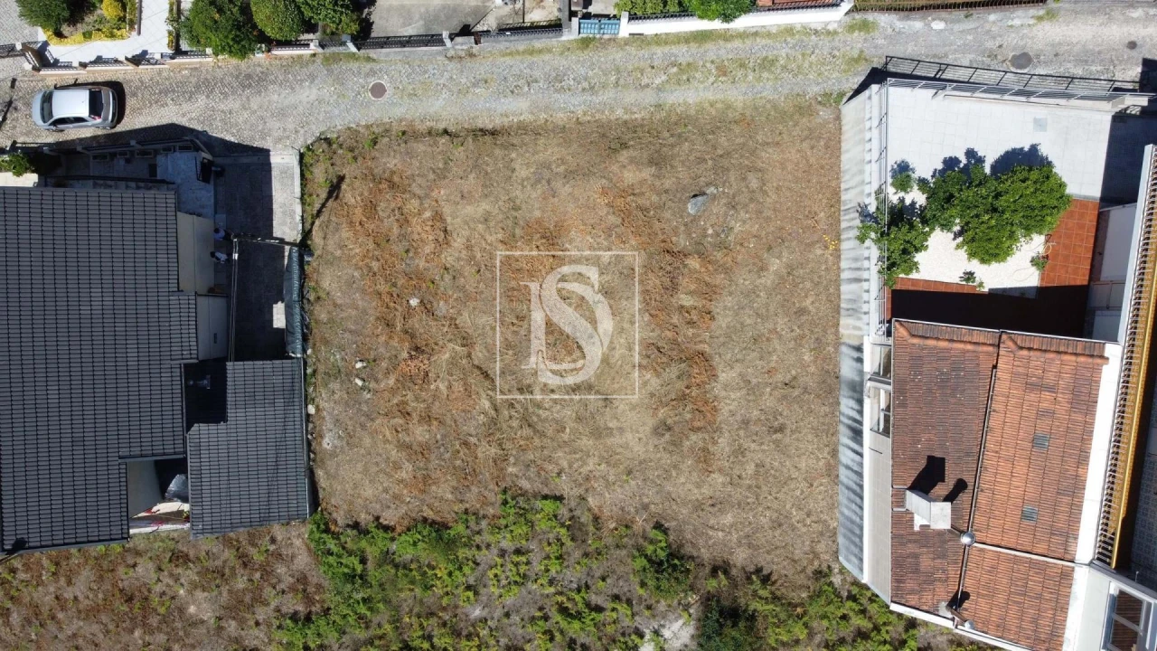 Terreno para Venda em Telões Foto 1