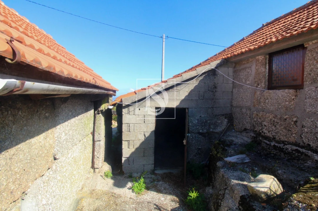 Moradia T1 para Venda em Espírito Santo, Nossa Senhora da Graça e São Simão Foto 19