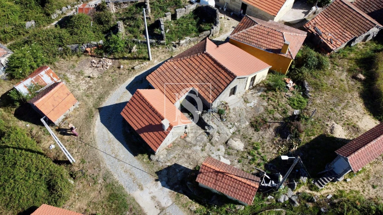 Moradia T1 para Venda em Espírito Santo, Nossa Senhora da Graça e São Simão Foto 38