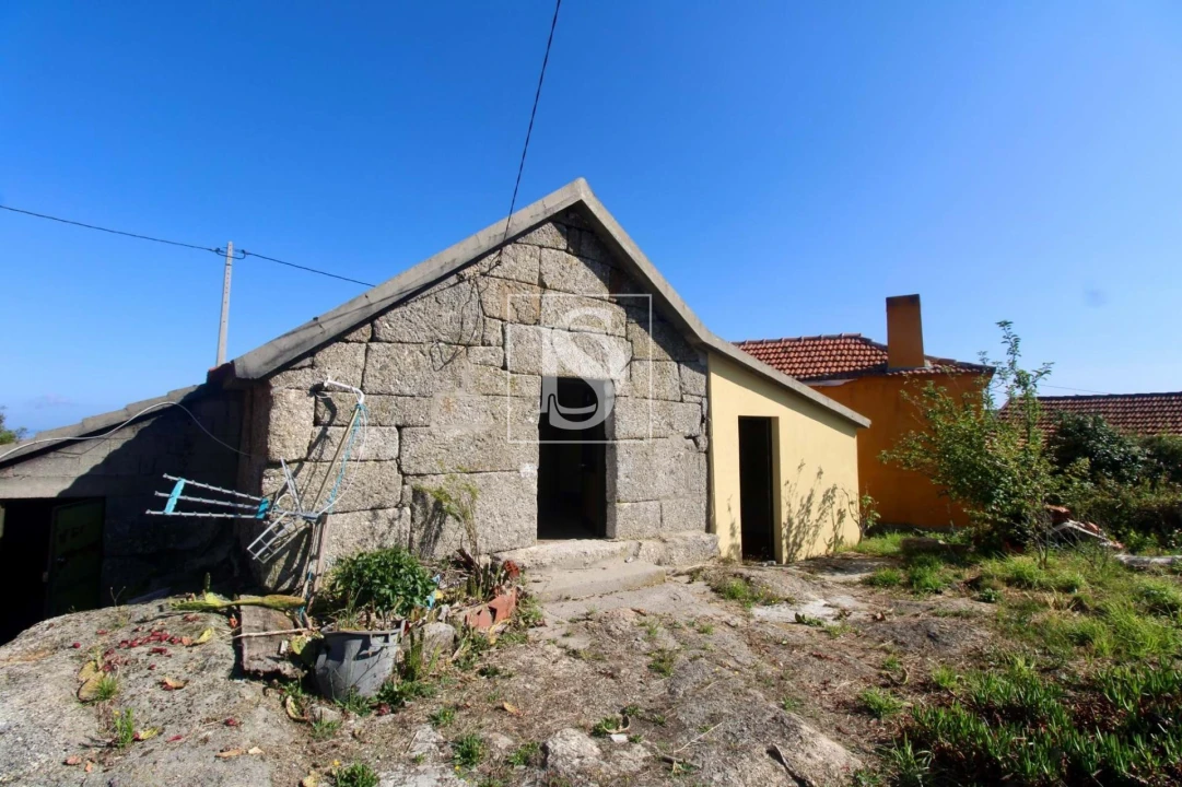 Moradia T1 para Venda em Espírito Santo, Nossa Senhora da Graça e São Simão Foto 4