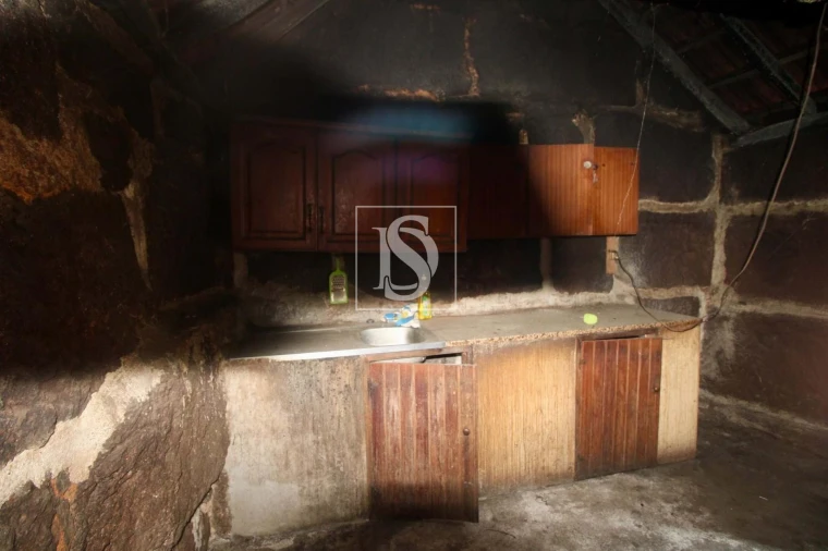 Moradia T1 para Venda em Espírito Santo, Nossa Senhora da Graça e São Simão Foto 24