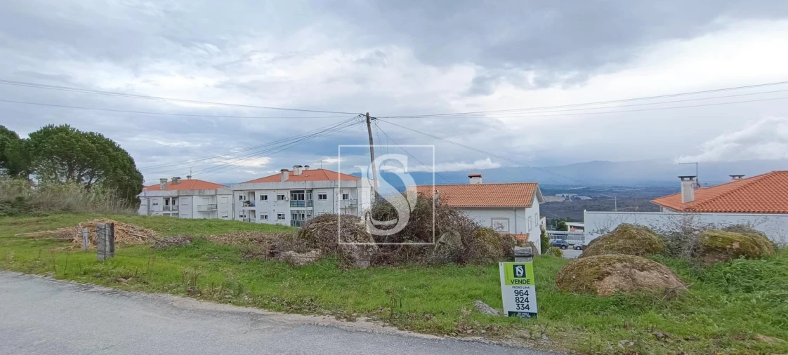 Terreno para Venda em Fornos de Algodres Foto 5