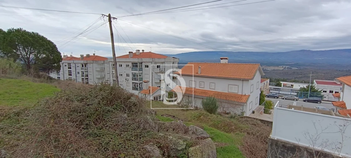 Terreno para Venda em Fornos de Algodres Foto 7