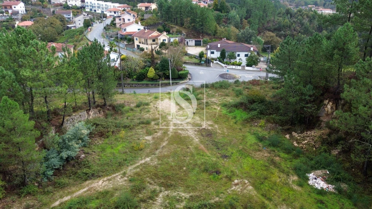 Terreno para Venda em Lufrei Foto 17
