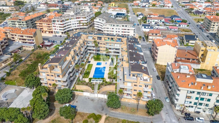 Apartamento T2 para Venda em Esmoriz Foto 34