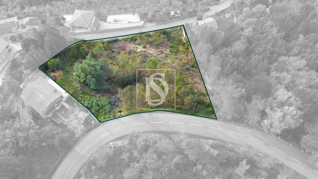 Terreno para Venda em Ansiães Foto 1
