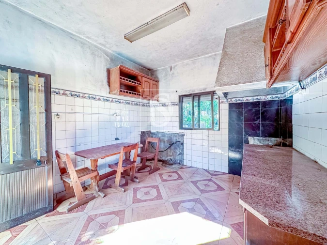 Moradia T2 para Venda em Fridão Foto 3