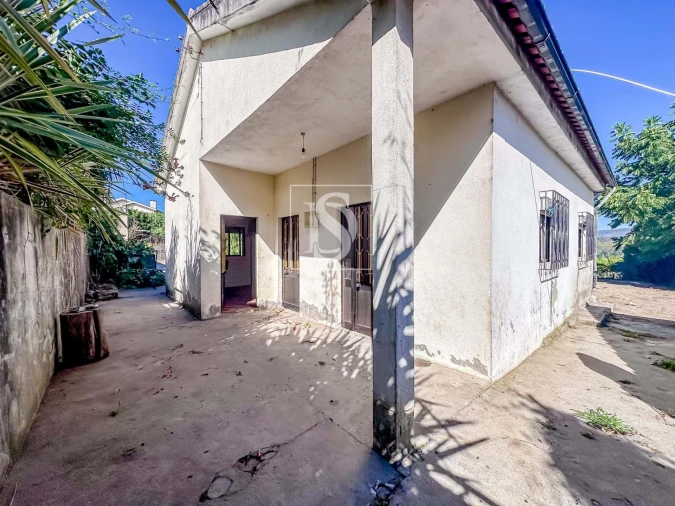 Moradia T2 para Venda em Fridão Foto 35