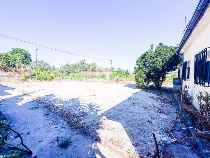 Moradia T2 para Venda em Fridão Foto 39