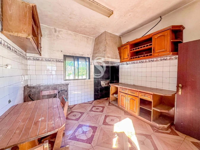 Moradia T2 para Venda em Fridão Foto 4