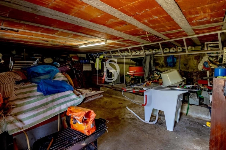 Moradia T2 para Venda em Olo e Canadelo Foto 11