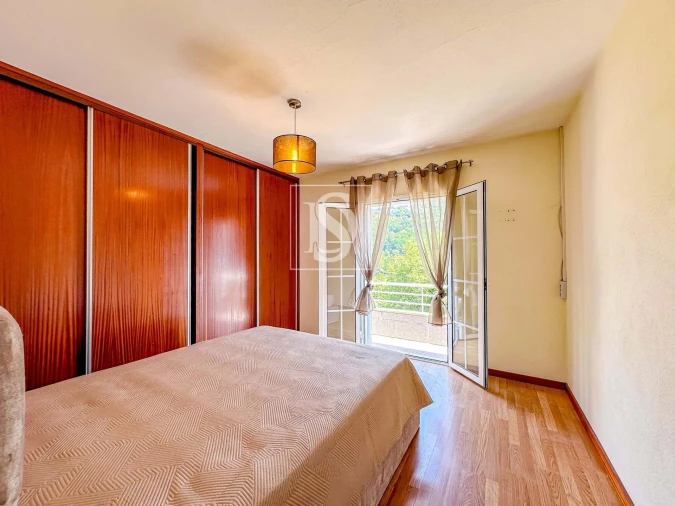 Moradia T2 para Venda em Olo e Canadelo Foto 9