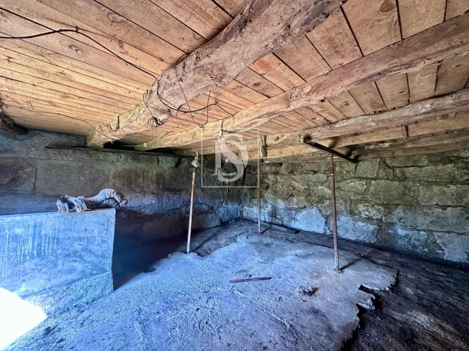 Moradia T1 para Venda em Loivos do Monte Foto 21