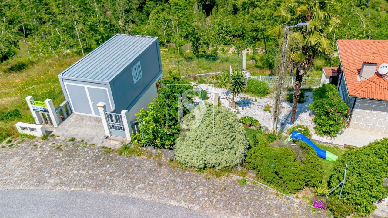 Moradia T2 para Venda em Olo e Canadelo Foto 38