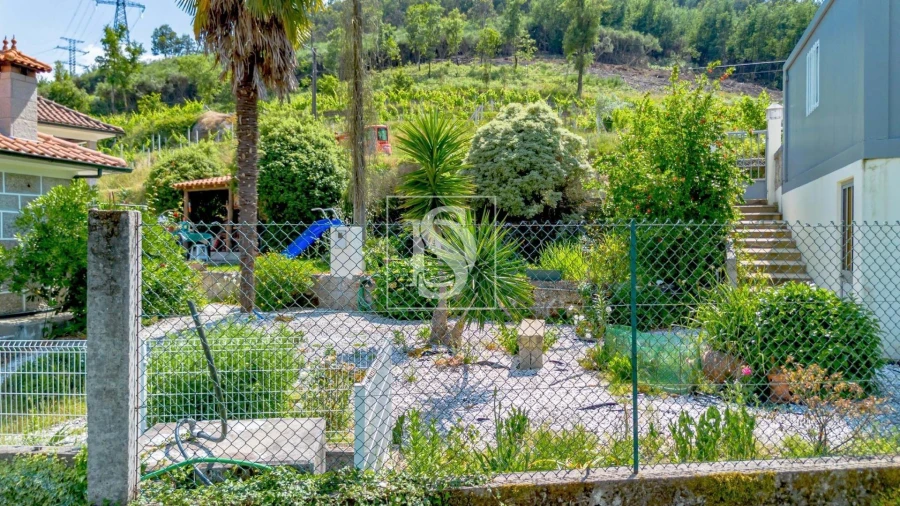 Moradia T2 para Venda em Olo e Canadelo Foto 17