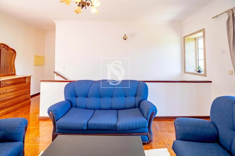 Moradia T2 para Venda em Olo e Canadelo Foto 27