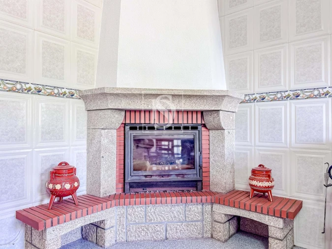 Moradia T2 para Venda em Olo e Canadelo Foto 8