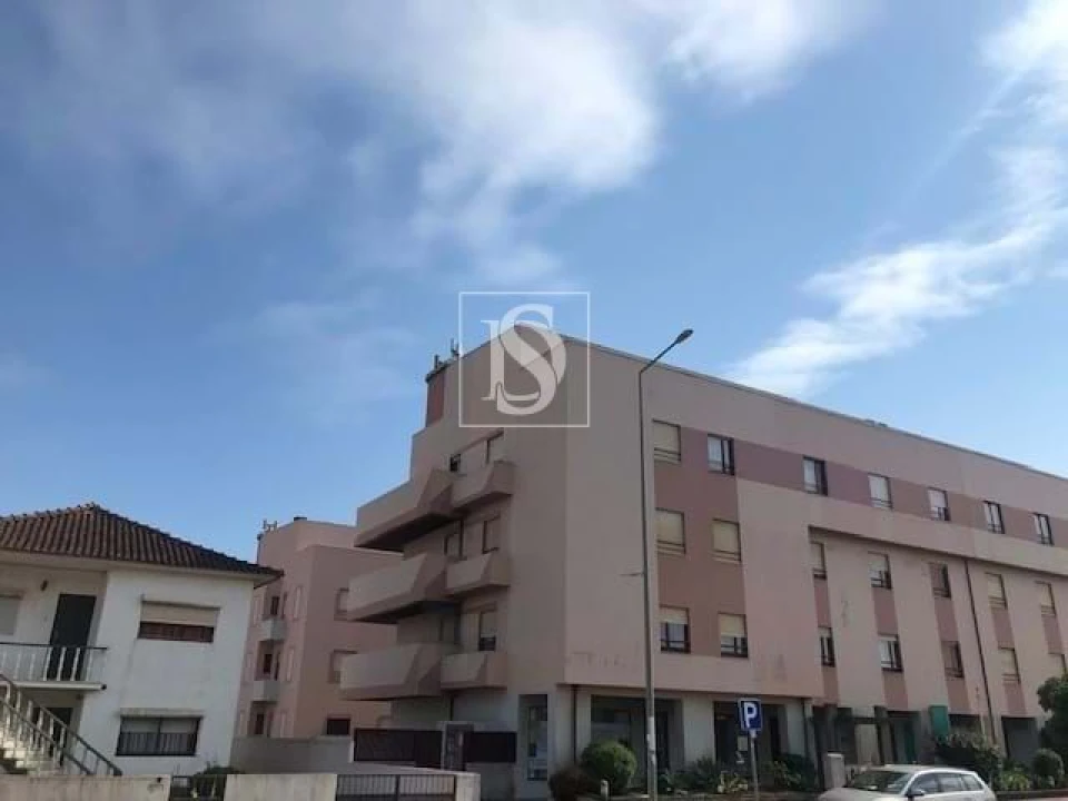 Garagem para Venda em Esmoriz Foto 7