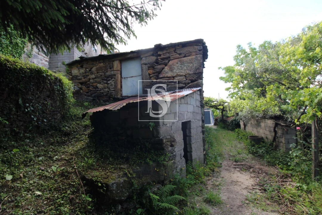 Moradia T2 para Venda em Rebordelo Foto 8