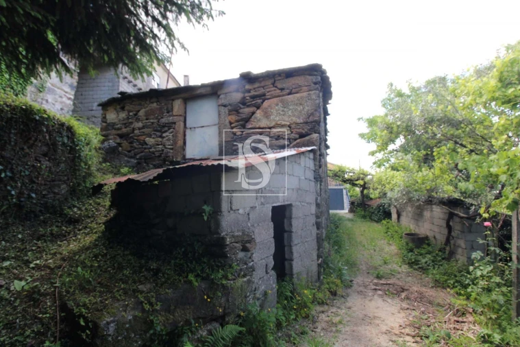 Moradia T2 para Venda em Rebordelo Foto 3