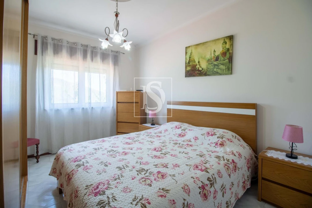 Moradia T4 para Venda em Teixeira e Teixeiró Foto 15