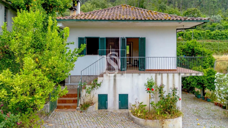 Moradia T3 para Venda em Vila Chã do Marão Foto 9