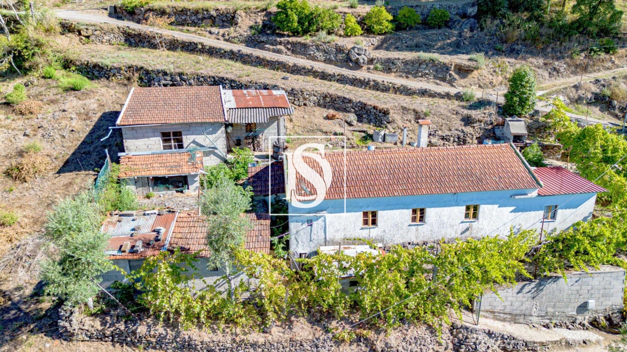 Moradia T2 para Venda em Rebordelo Foto 1