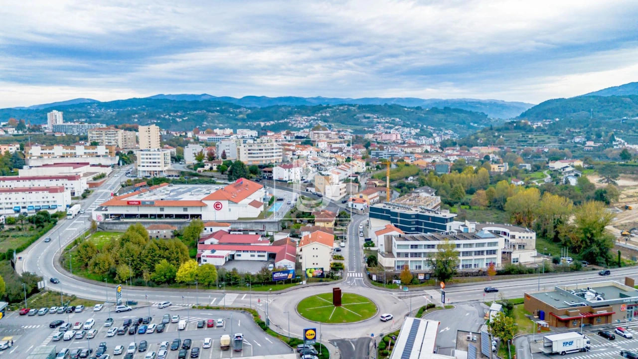 Apartamento T3 para Venda em Amarante (São Gonçalo), Madalena, Cepelos e Gatão Foto 12