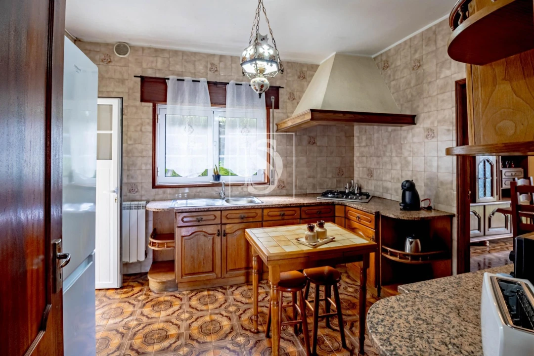 Moradia T4 para Venda em Gondar Foto 11