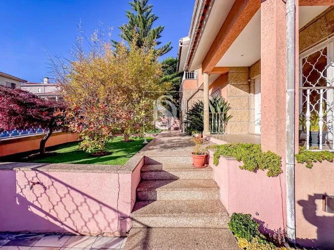 Moradia T4 para Venda em Amarante (São Gonçalo), Madalena, Cepelos e Gatão Foto 3