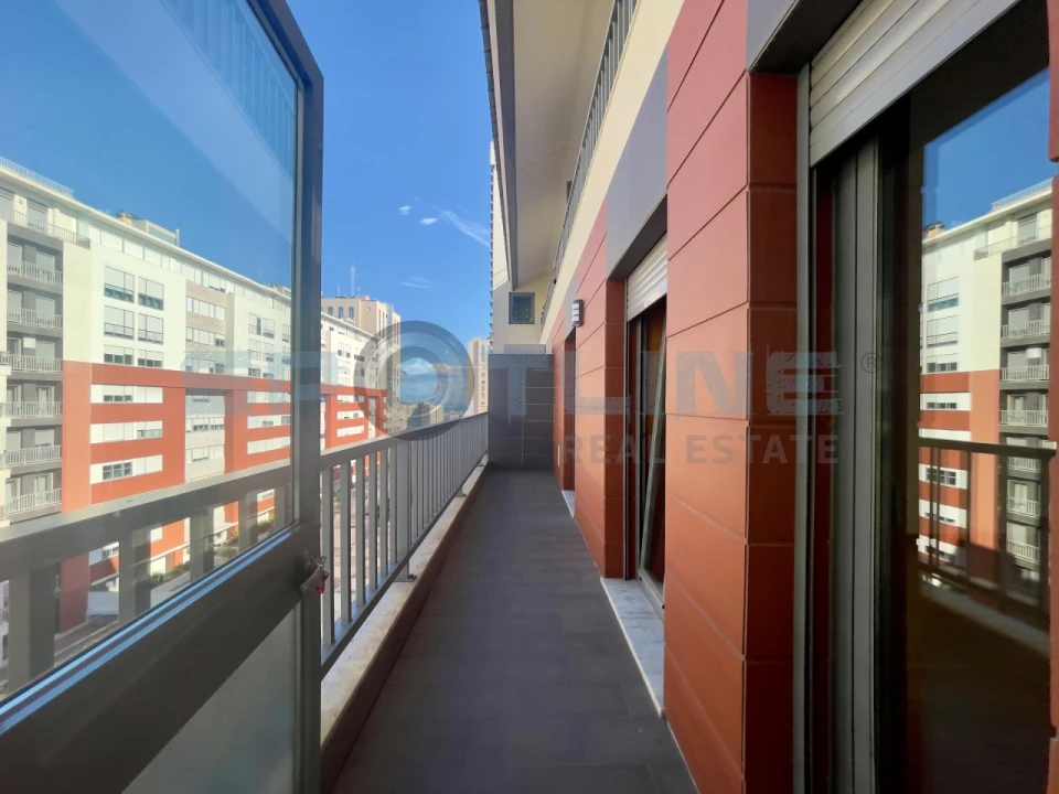 Apartamento T1 para Arrendamento em Olivais Foto 1