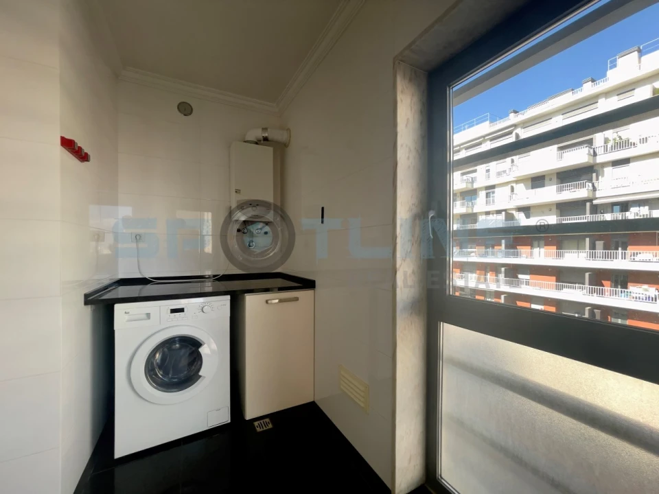 Apartamento T1 para Arrendamento em Olivais Foto 13