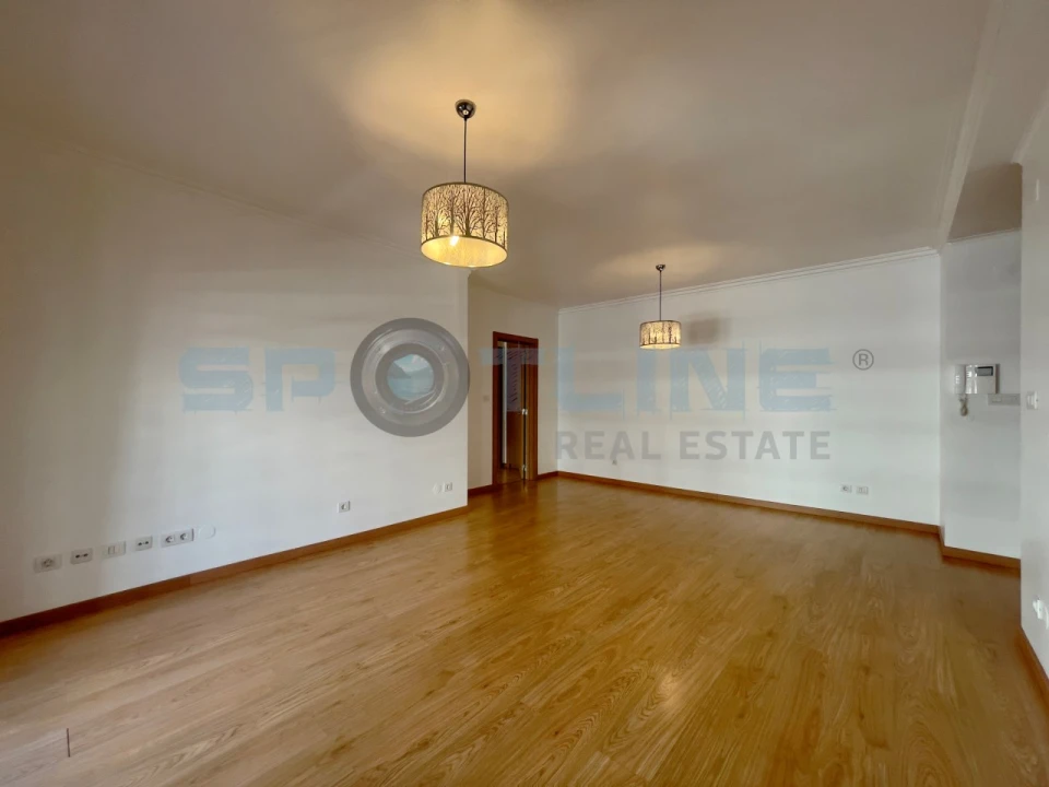 Apartamento T1 para Arrendamento em Olivais Foto 21