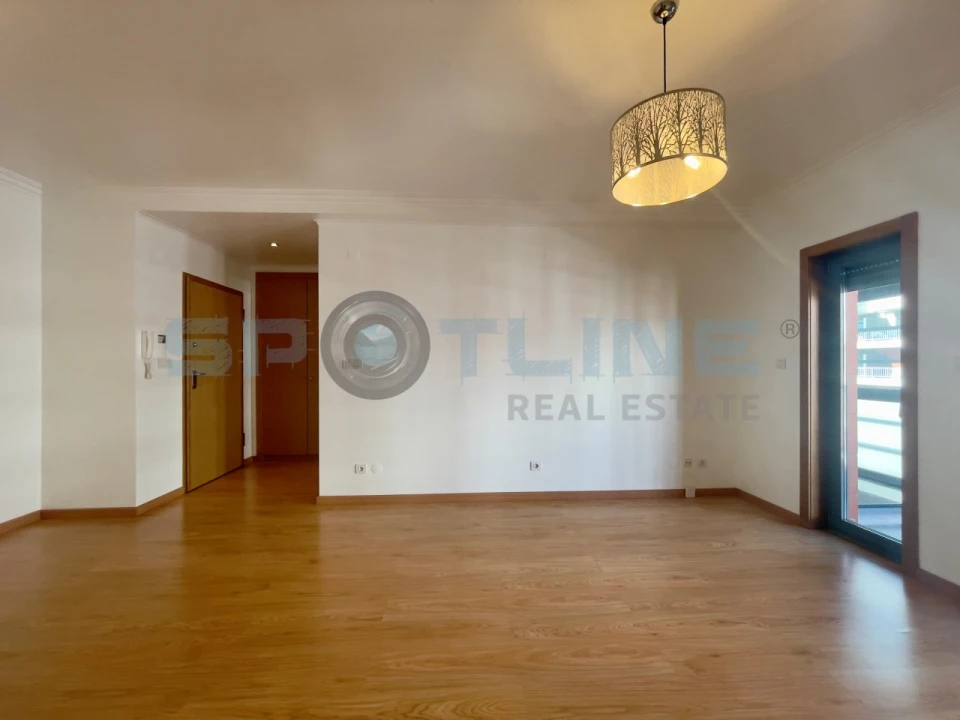 Apartamento T1 para Arrendamento em Olivais Foto 24