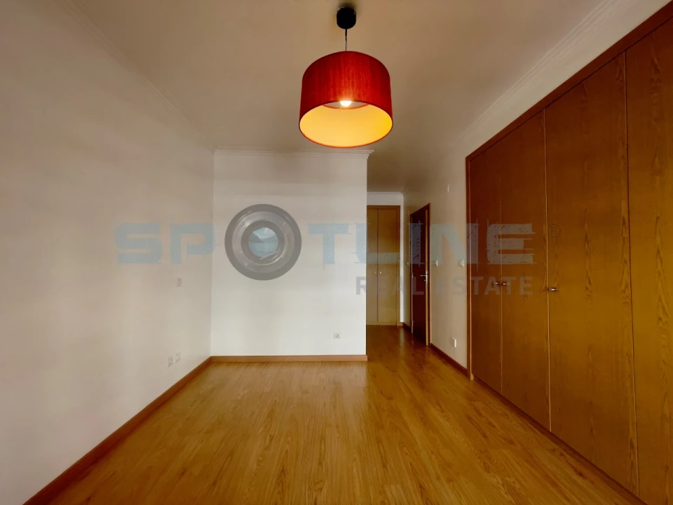 Apartamento T1 para Arrendamento em Olivais Foto 33