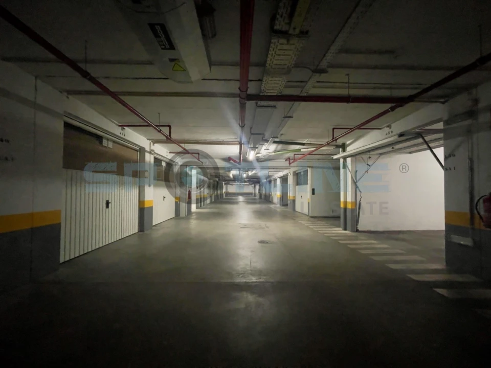 Apartamento T1 para Arrendamento em Olivais Foto 40