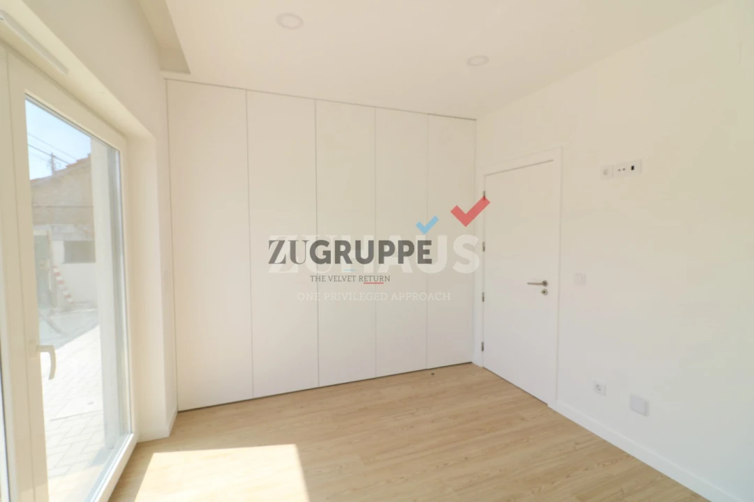 Moradia T4 para Venda em Santa Joana Foto 14