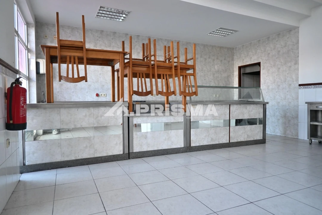 Negócio para Venda em Castelo Branco Foto 1